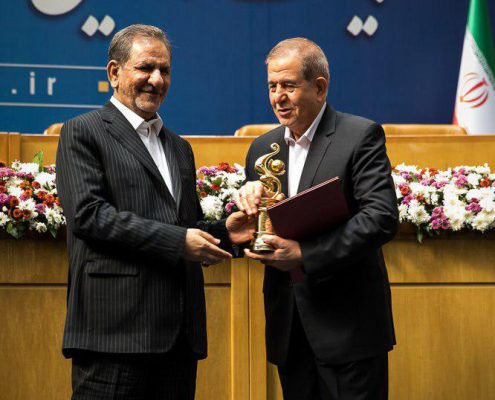 Iran Doostan Tours Co. the outstanding exporter in 2017