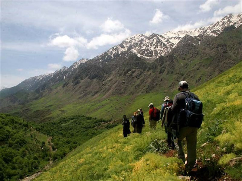 iran hiking tours