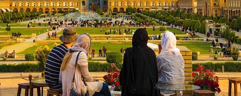 15 Dos and Don'ts for tourists in Iran: Iran Local Laws