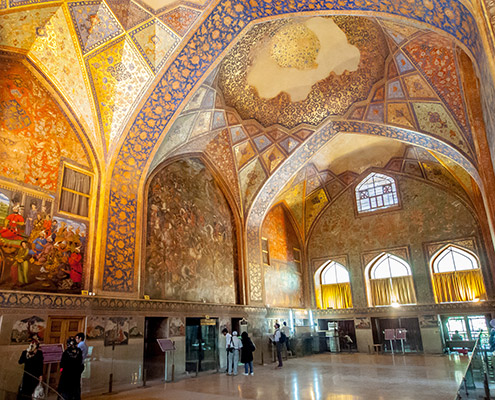 gira a Irán: Mashhad, Teherán, Isfahán, Shiraz (9 días)
